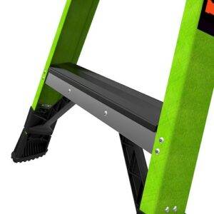 Little Giant Step Ladder King Combo made of Fiberglass Ground Cue
