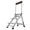 Die Alu-klapptreppe Jumbo Step bietet eine excellente standfestigkeit.